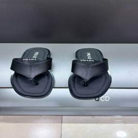 Picture of Prada Slippers _SKUPradasz38-45CD0404123